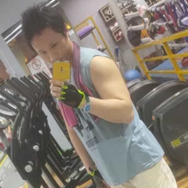 37岁岁广东单身帅哥 - 十堰吉缘网
