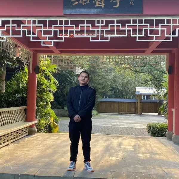 31岁岁重庆单身帅哥 - 十堰吉缘网