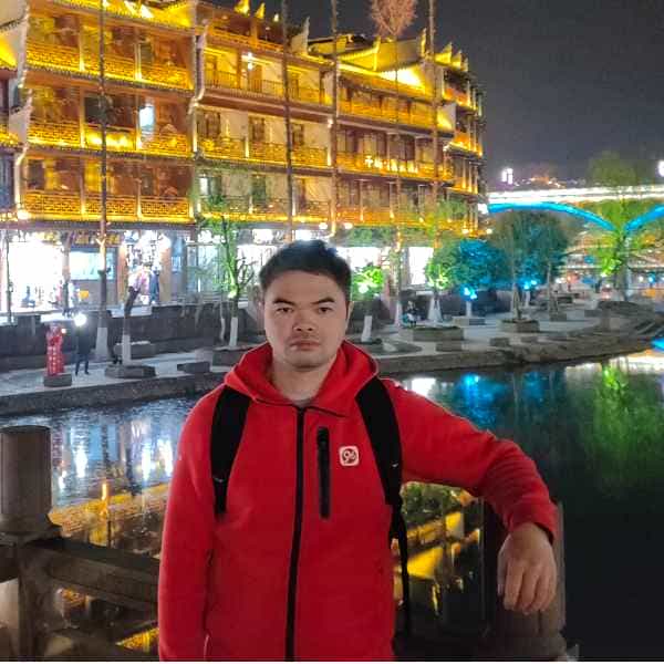 39岁岁广东单身帅哥 - 十堰吉缘网